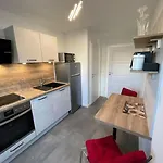 Komfortable In Halle-kroellwitz Apartament