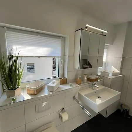 Komfortable In Halle-kroellwitz *