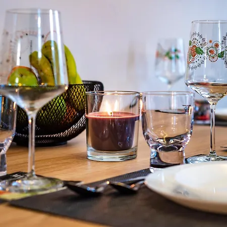 Komfortable In Halle-kröllwitz Apartment *