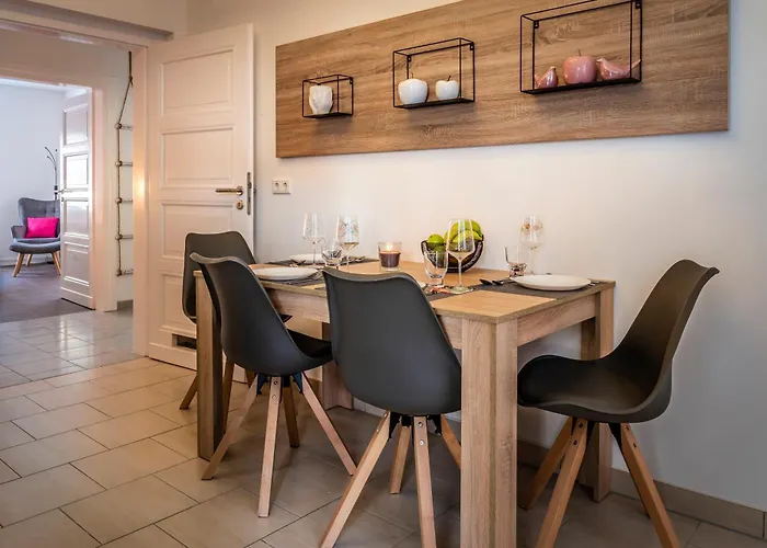 Komfortable In Halle-kroellwitz Apartmán